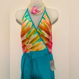 NWT Charlie Jade 100% silk gorgeous dress 👗 size M 🌺🌺